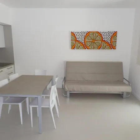 Apartment Airy Featuring Private Terraces